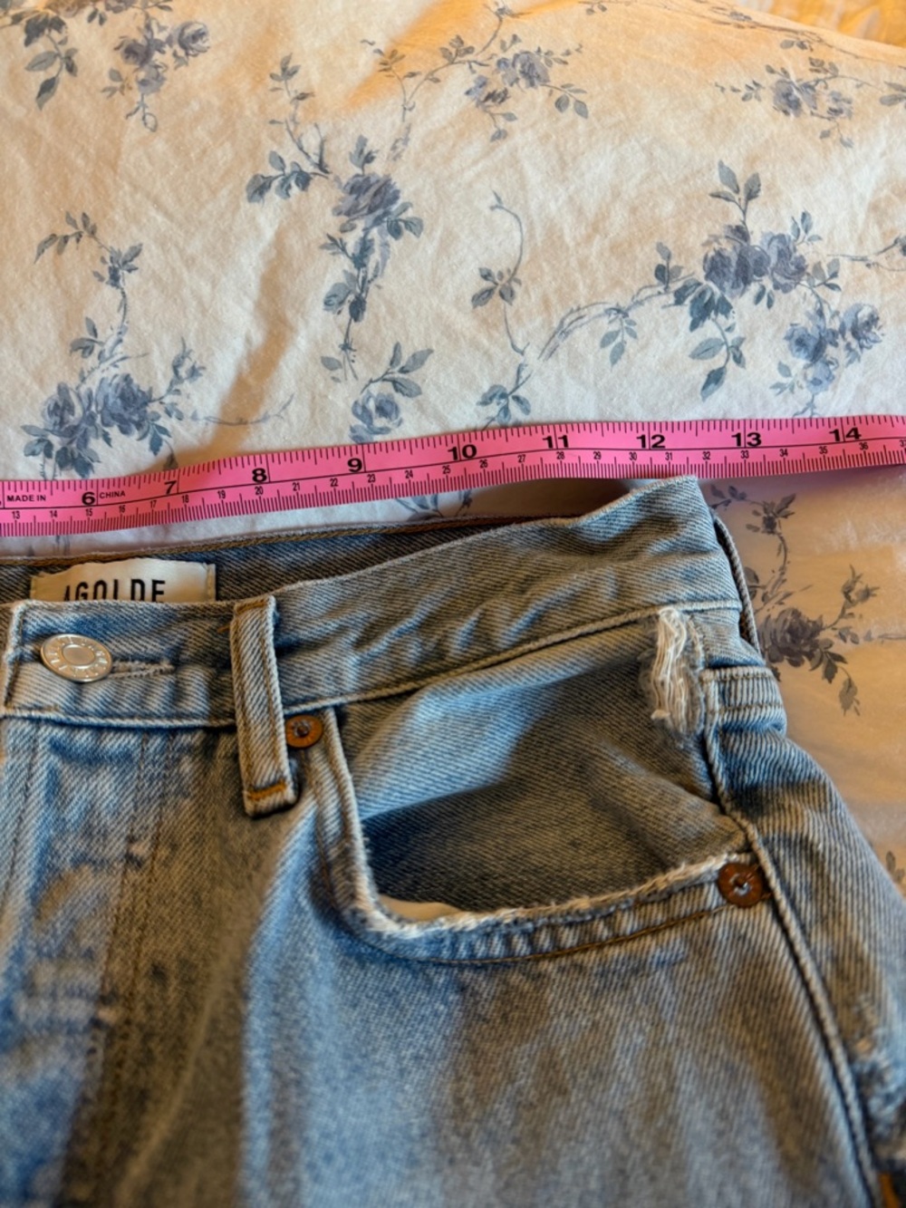 Agolde Light Blue Distressed 90s Jeans - Picture 5 of 6